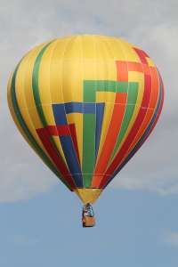 N5013D hot air balloon, added to the archive 7 September 2026. Photograph by G Bann
