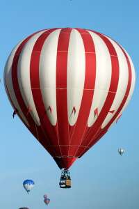 N5030Y hot air balloon, added to the archive 27 August 2026. Photograph by G Bann