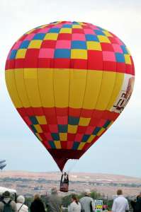 N512LB hot air balloon, added to the archive 7 September 2026. Photograph by G Bann