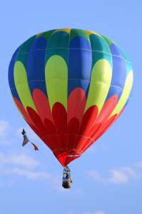 N623KL hot air balloon, added to the archive 7 September 2026. Photograph by G Bann