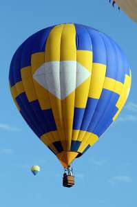 N814RJ hot air balloon, added to the archive 7 September 2026. Photograph by G Bann