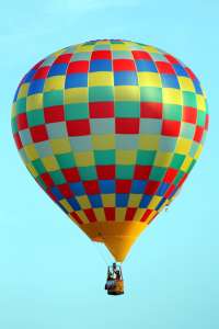 N919KD hot air balloon, added to the archive 7 September 2026. Photograph by G Bann