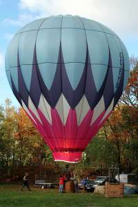 OO-BHB hot air balloon. Photograph by G Bann