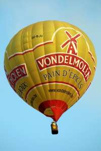 OO-BJU hot air balloon. Photograph by G Bann