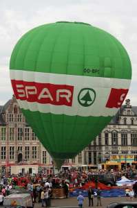 OO-BPC hot air balloon. Photograph by G Bann