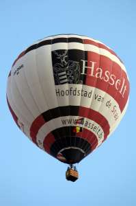 OO-BQG hot air balloon. Photograph by G Bann