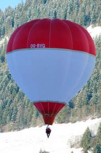 OO-BVQ hot air balloon. Photograph by G Bann