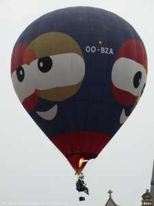 OO-BZA hot air balloon. Photograph by Greyson