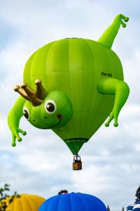 Prince hot air balloon PH-GDG (frog, animals), seen at Horningsham, Wiltshire, United Kingdom on 11 September 2026. Photograph by Dave