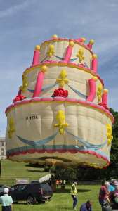 Cake hot air balloon PH-TJL. Photograph by Dave